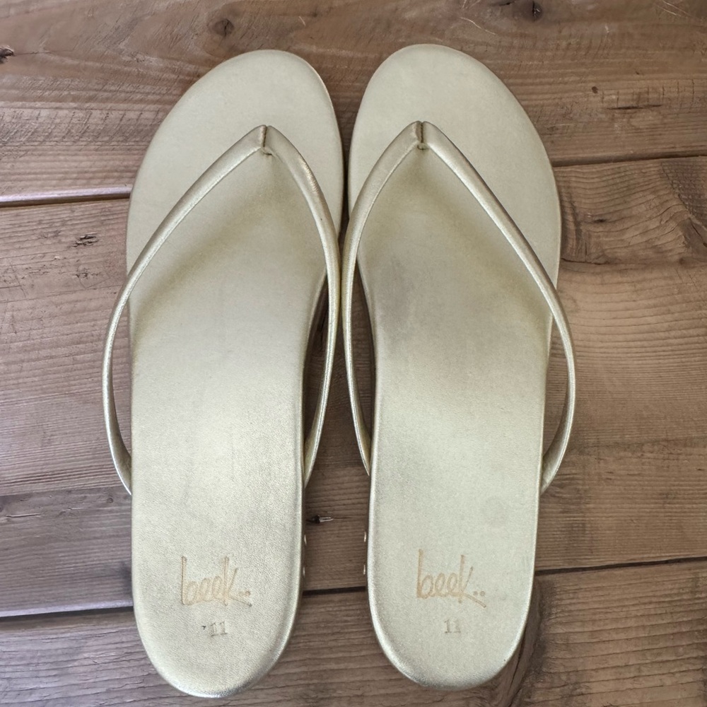 Beek Metallic Platinum Women's Sandals